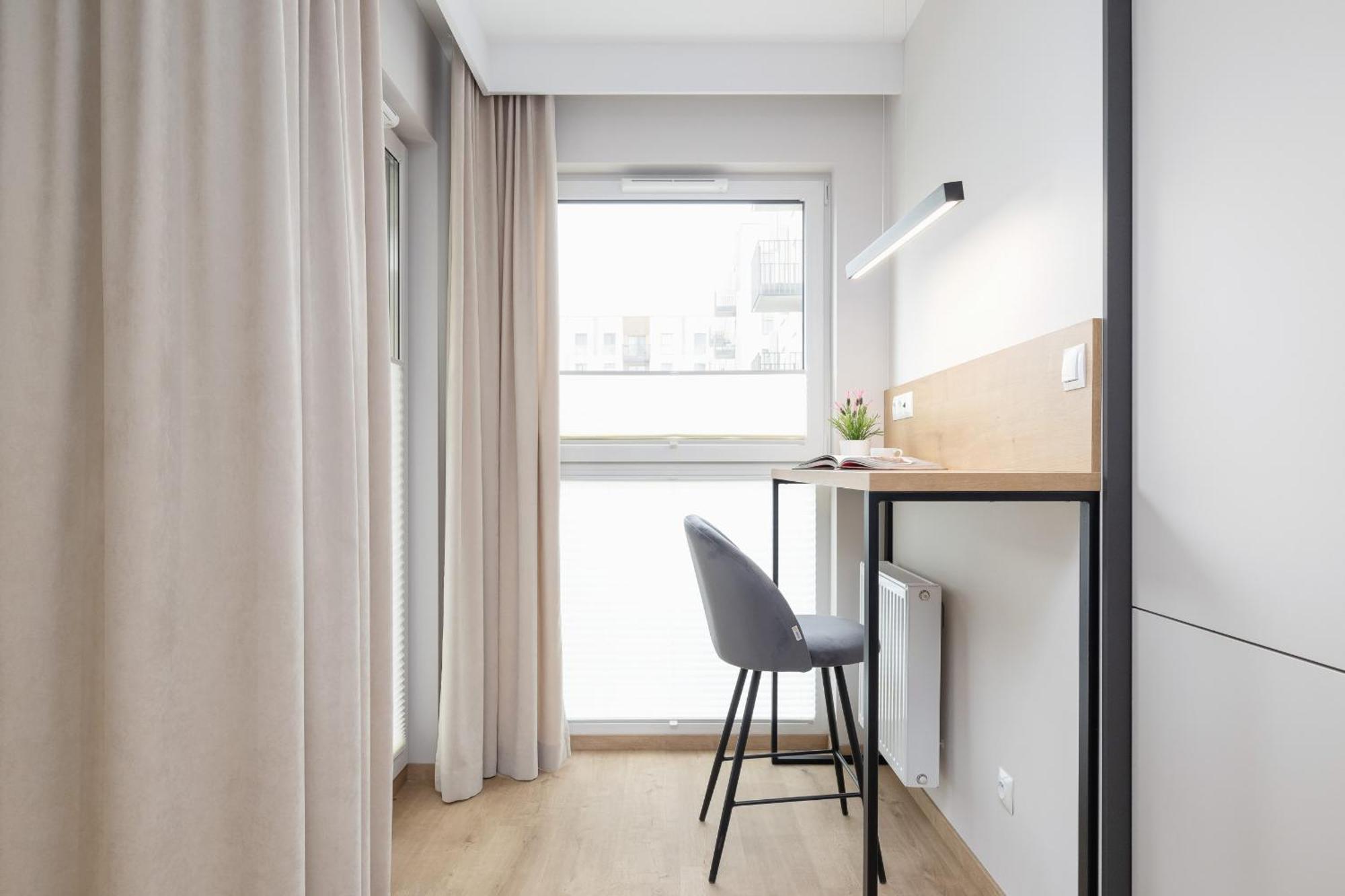 Bright Apartment In Krakow With Garden, Air Conditioning, Parking And Desk By Renters Prestige Exterior foto